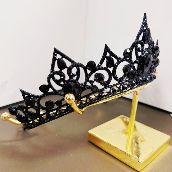Black Crystal Tiara, Black Crown, Princess Tiara, Goth Black Diamond Headband - Picture 4 of 7